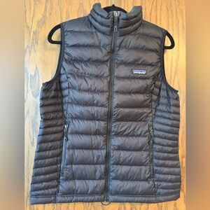 Patagonia Women’s M Black Nano Puff Down Vest Medium